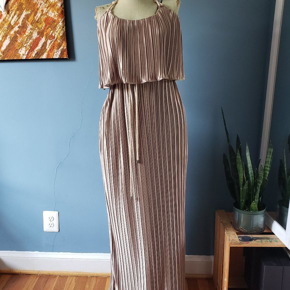 "Carrie" Maxi Dress by Single/ Size M - Picture 5 of 13